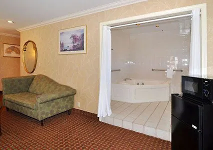 Inn At 50 - Long Beach Convention Center 2*,  United States