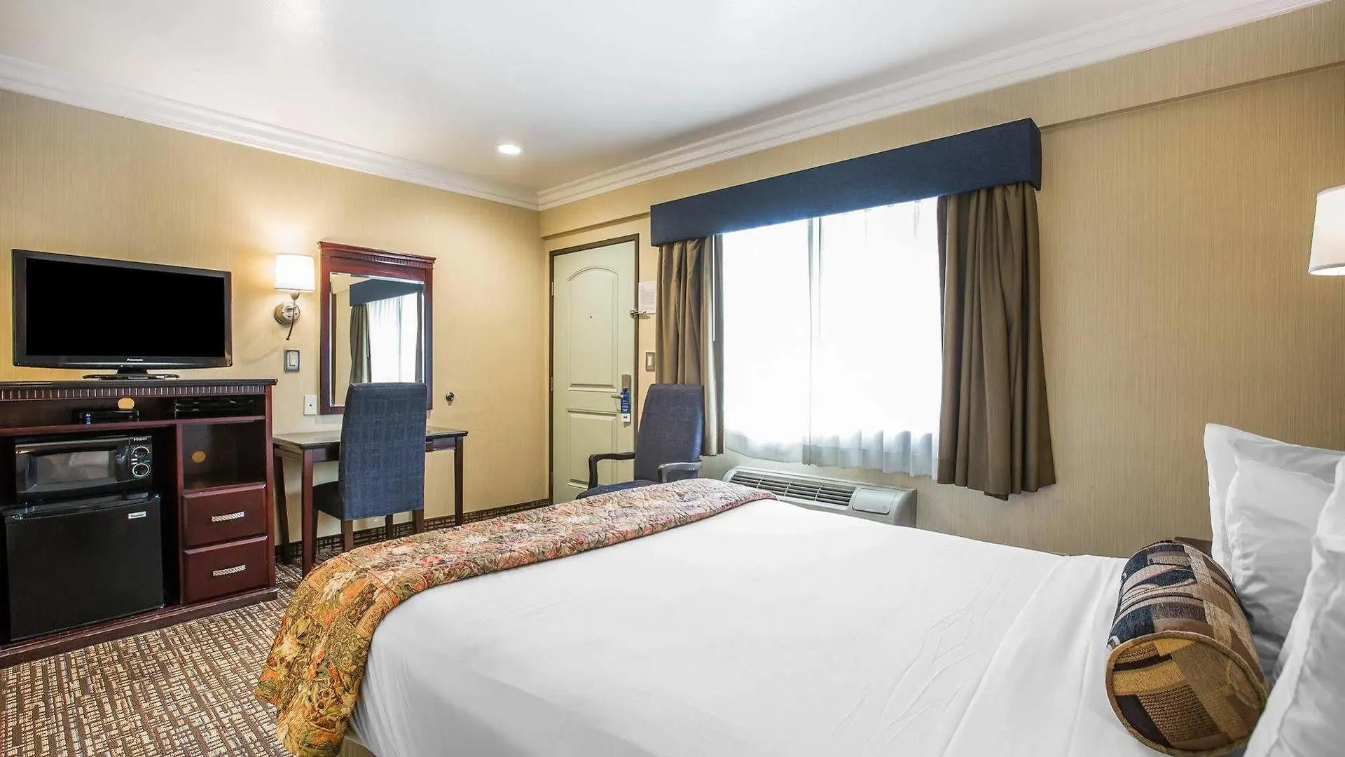 Hotel Inn At 50 - Long Beach Convention Center